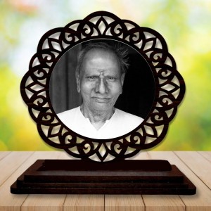 Car Desk/Table Top Nisargadatta Maharaj Wooden Showpiece 3x4 Inches, Compact & Stylish Spiritual Display for Car, Home & Office (Pack of 1) (F19624)
