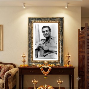 Satyajit Ray Decorative Photo Frame With White Mount | Premium Wall & Tabletop Picture Frame | Home, Office & Temple Decoration | 10x14 Inch (Pack Of 1) (F33186)