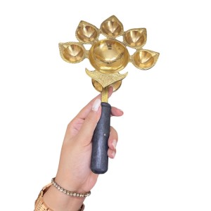 Panch Aarti Diya Oil Lamp, Panch Mukhi Aarti, deep, Jyoti Puja for Diwali/Navratri and Festival. Brass Punch Diya with Wooden Handle - Gold Color Daily Pooja in Home (Small).