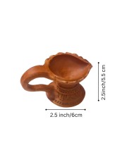 Handcrafted Terracotta Diya Lamp with Decorative Leaf Design – Traditional Indian Oil Lamp for Diwali, Puja, and Home Décor Handcrafted Terracotta Diya Lamp with Decorative Leaf Design – Traditional Indian Oil Lamp for Diwali, Puja, and Home Décor