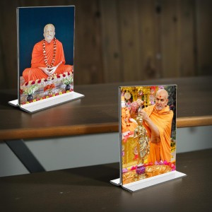 Sri Ramakrishna Paramhansa & Swami Narayan Acrylic T-Style Photo Stand, Compact and Stylish Spiritual Display, easily change 2 photos (Pack of 1) Sri Ramakrishna Paramhansa & Swami Narayan Acrylic T-Style Photo Stand, Compact and Stylish Spiritual Display, easily change 2 photos (Pack of 1)