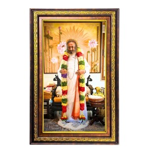 Sri Sri Ravi Shankar Digital Golden Balck Color Photo Frame | Hindu Religious Wall Decor | 12x18 Inches - Inspirational Wall Art For Office, Home Decor - Ideal Spiritual Gift (F16611) Sri Sri Ravi Shankar Digital Golden Balck Color Photo Frame | Hindu Religious Wall Decor | 12x18 Inches - Inspirational Wall Art For Office, Home Decor - Ideal Spiritual Gift (F16611)