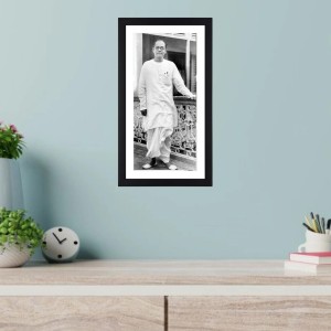 Netaji Subhas Chandra Bose Black Photograph |Historical Wall Art|Ideal for Home or Office Decor Netaji Subhas Chandra Bose Black Photograph |Historical Wall Art|Ideal for Home or Office Decor
