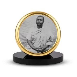 Car Dashboard/Table Top Swami Brahmananda Metal Golden Photo Stand 2x2 Inches, Compact & Stylish Spiritual Display For Car, Home & Office (Pack Of 1) (F24592) Car Dashboard/Table Top Swami Brahmananda Metal Golden Photo Stand 2x2 Inches, Compact & Stylish Spiritual Display For Car, Home & Office (Pack Of 1) (F24592)