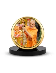 Car Dashboard/Table Top  Mahant Swami Maharaj Metal Golden Photo Stand  2x2 Inches, Compact & Stylish Spiritual Display For Car, Home & Office (Pack Of 1) (F24513)
