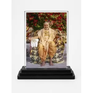 Radhanath Swami Acrylic Car Dashboard Showpiece | Double-Sided Radhanath Swami Photo Stand | 3 X 4 Inch Photo | Transparent Acrylic Frame With Black Base | Car Dashboard, Office & Table Decor (F70231)
