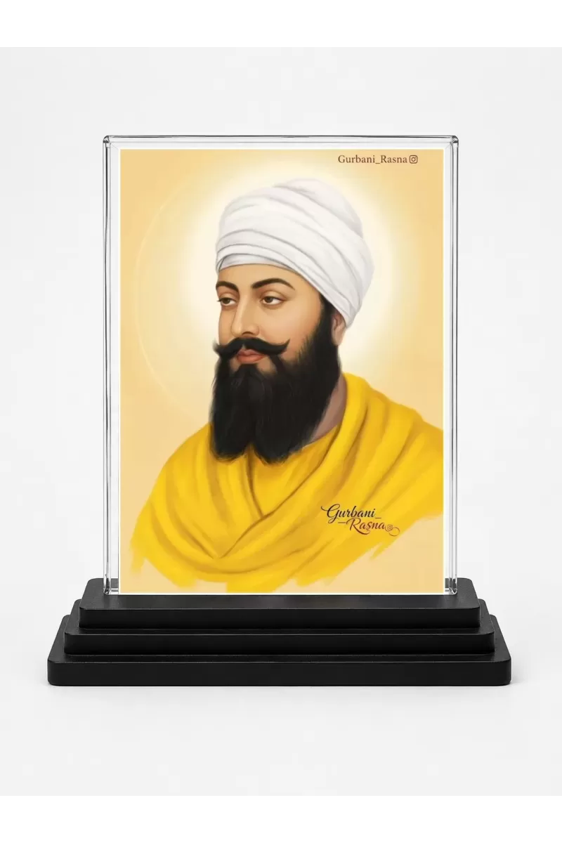 Guru Tegh Bahadur Ji Acrylic Car Dashboard Showpiece | Double-Sided Guru Tegh Bahadur Ji Photo Stand | 3 X 4 Inch Photo | Transparent Acrylic Frame With Black Base | Car Dashboard, Office & Table Decor (F70242)