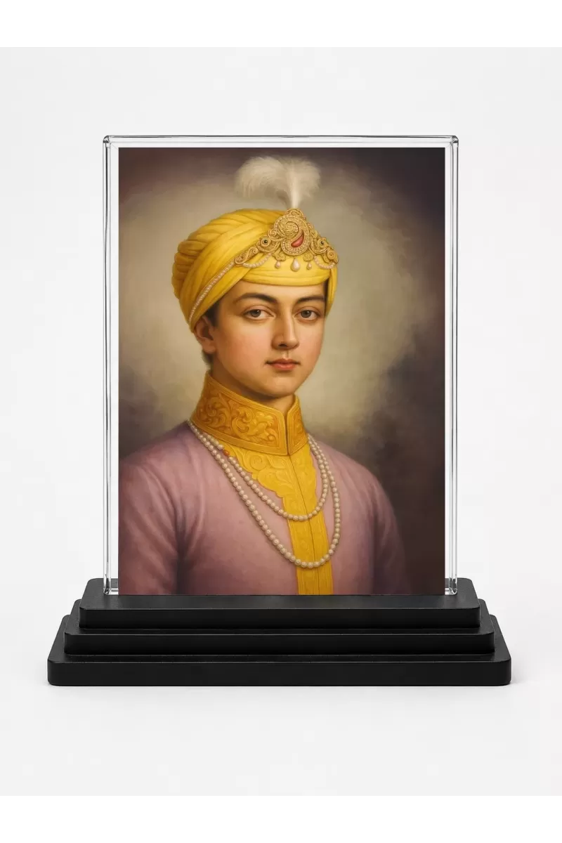 Guru Har Krishan Ji Acrylic Car Dashboard Showpiece | Double-Sided Guru Har Krishan Ji Photo Stand | 3 X 4 Inch Photo | Transparent Acrylic Frame With Black Base | Car Dashboard, Office & Table Decor (F70275)