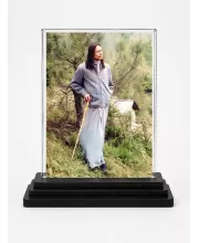 Jagadguru Kripalu Maharaj Acrylic Car Dashboard Showpiece | Double-Sided Jagadguru Kripalu Maharaj Photo Stand | 3 X 4 Inch Photo | Transparent Acrylic Frame With Black Base | Car Dashboard, Office & Table Decor (F70289)