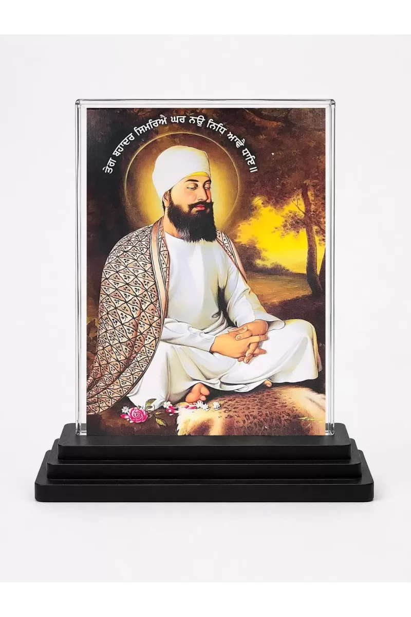 Guru Tegh Bahadur Ji Acrylic Car Dashboard Showpiece | Double-Sided Guru Tegh Bahadur Ji Photo Stand | 3 X 4 Inch Photo | Transparent Acrylic Frame With Black Base | Car Dashboard, Office & Table Decor (F70403)