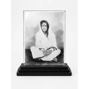 Anandamayi Ma Acrylic Car Dashboard Showpiece | Double-Sided Anandamayi Ma Photo Stand | 3 X 4 Inch Photo | Transparent Acrylic Frame With Black Base | Car Dashboard, Office & Table Decor (F70516)