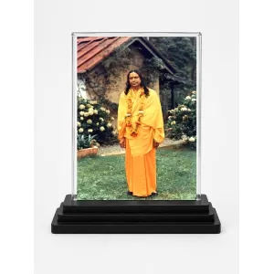Jagadguru Kripalu Maharaj Acrylic Car Dashboard Showpiece | Double-Sided Jagadguru Kripalu Maharaj Photo Stand | 3 X 4 Inch Photo | Transparent Acrylic Frame With Black Base | Car Dashboard, Office & Table Decor (F70519) Jagadguru Kripalu Maharaj Acrylic Car Dashboard Showpiece | Double-Sided Jagadguru Kripalu Maharaj Photo Stand | 3 X 4 Inch Photo | Transparent Acrylic Frame With Black Base | Car Dashboard, Office & Table Decor (F70519)