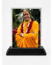 Jagadguru Kripalu Maharaj Acrylic Car Dashboard Showpiece | Double-Sided Jagadguru Kripalu Maharaj Photo Stand | 3 X 4 Inch Photo | Transparent Acrylic Frame With Black Base | Car Dashboard, Office & Table Decor (F70710)