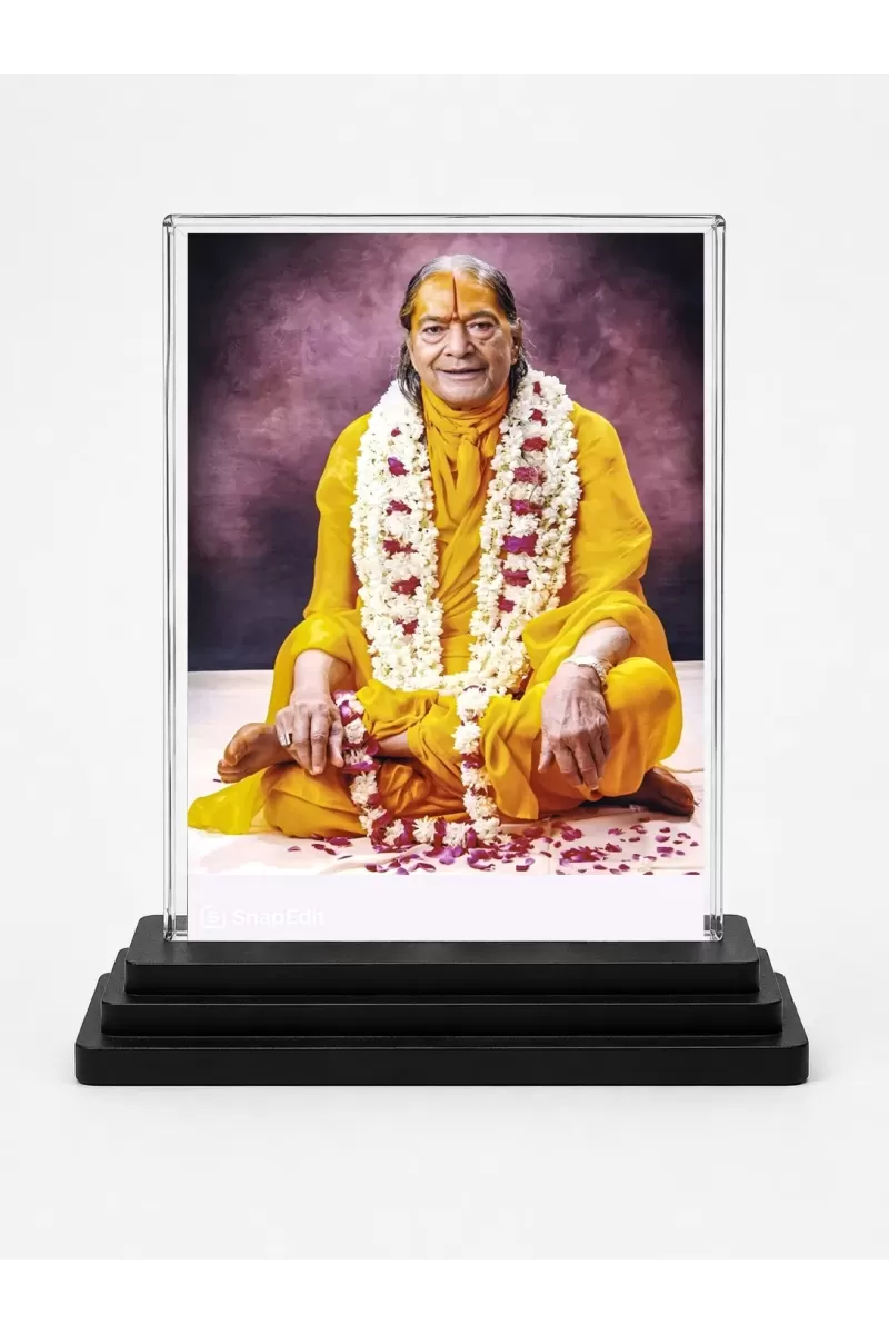 Jagadguru Kripalu Maharaj Acrylic Car Dashboard Showpiece | Double-Sided Jagadguru Kripalu Maharaj Photo Stand | 3 X 4 Inch Photo | Transparent Acrylic Frame With Black Base | Car Dashboard, Office & Table Decor (F70754)