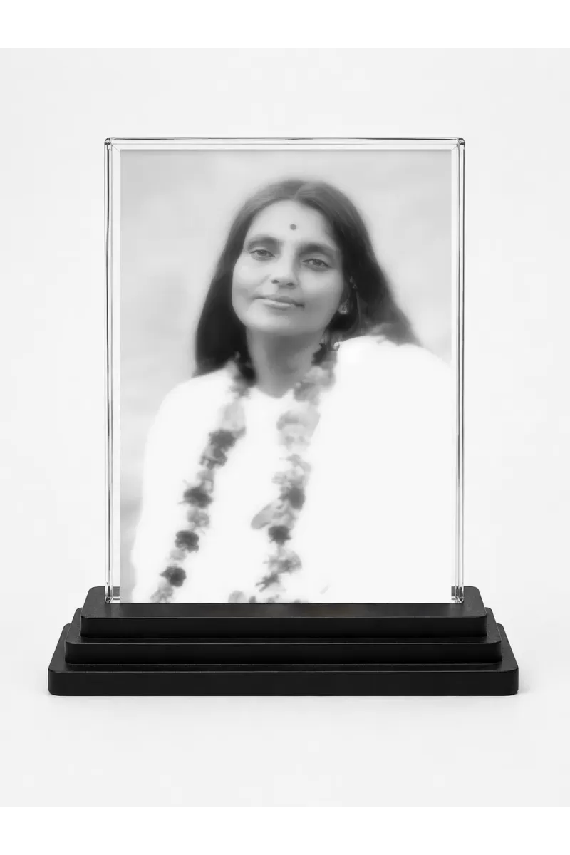 Anandamayi Ma Acrylic Car Dashboard Showpiece | Double-Sided Anandamayi Ma Photo Stand | 3 X 4 Inch Photo | Transparent Acrylic Frame With Black Base | Car Dashboard, Office & Table Decor (F70765)
