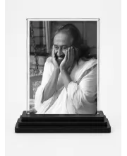 Sri Sri Ravi Shankar Acrylic Car Dashboard Showpiece | Double-Sided Sri Sri Ravi Shankar Photo Stand | 3 X 4 Inch Photo | Transparent Acrylic Frame With Black Base | Car Dashboard, Office & Table Decor (F70954)