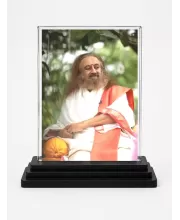 Shree Shree Ravi Shankar Acrylic Car Dashboard Showpiece | Double-Sided Shree Shree Ravi Shankar Photo Stand | 3 X 4 Inch Photo | Transparent Acrylic Frame With Black Base | Car Dashboard, Office & Table Decor (F71303)
