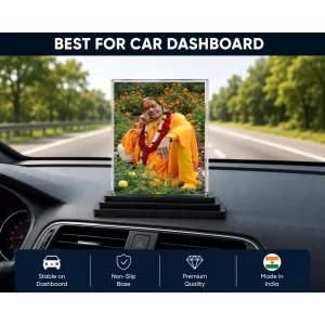 Jagadguru Kripalu Maharaj Acrylic Car Dashboard Showpiece | Double-Sided Jagadguru Kripalu Maharaj Photo Stand | 3 X 4 Inch Photo | Transparent Acrylic Frame With Black Base | Car Dashboard, Office & Table Decor (F70567)