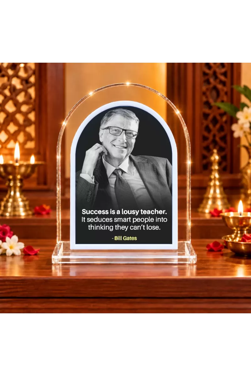 Bill Gates L Shape Acrylic Showpiece 3 X 3.5 Inch For Home, Office And Car (F175731)
