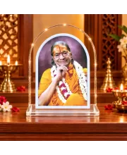 Jagadguru Kripalu Maharaj L Shape Acrylic Showpiece 3 X 3.5 Inch For Home, Office And Car (F175960)