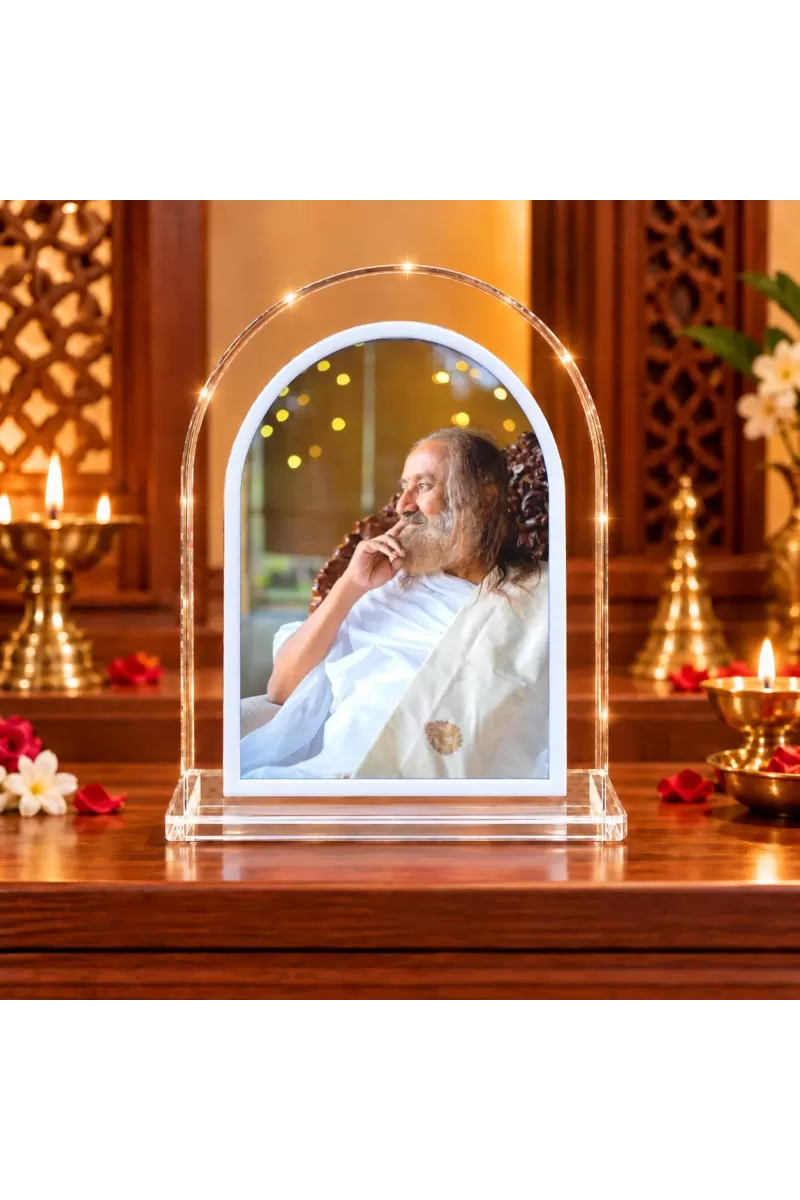 Sri Sri Ravi Shankar L Shape Acrylic Showpiece 3 X 3.5 Inch For Home, Office And Car (F176017)