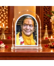 Jagadguru Kripalu Maharaj L Shape Acrylic Showpiece 3 X 3.5 Inch For Home, Office And Car (F177520)
