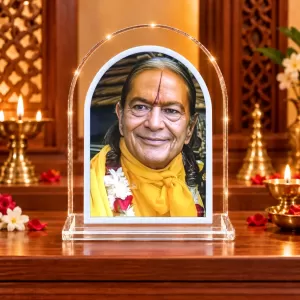Jagadguru Kripalu Maharaj L Shape Acrylic Showpiece 3 X 3.5 Inch For Home, Office And Car (F177520)