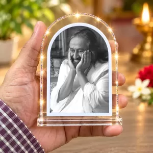 Shri Shri Ravi Shankar L Shape Acrylic Showpiece 3 X 3.5 Inch For Home, Office And Car (F176144) Shri Shri Ravi Shankar L Shape Acrylic Showpiece 3 X 3.5 Inch For Home, Office And Car (F176144)