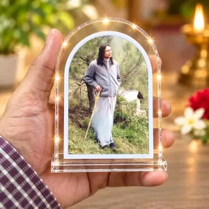 Jagad Guru Kripalu Maharaj L Shape Acrylic Showpiece 3 X 3.5 Inch For Home, Office And Car (F177562)