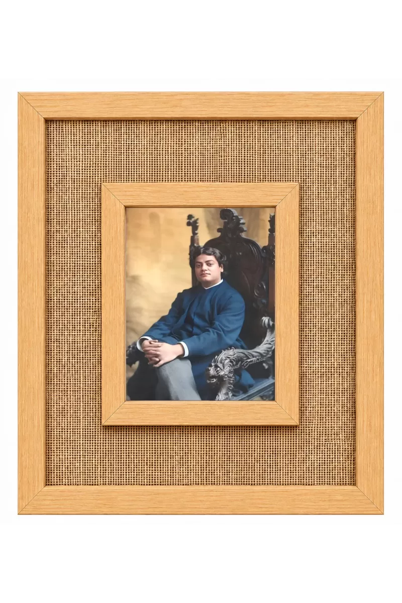 Swami Vivekananda Laminated Jute Wall Photo Frame, 14 X 16 Inch (F174101)