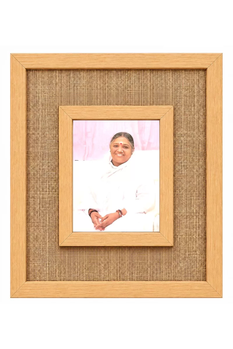 Mata Amritanandamayi Laminated Jute Wall Photo Frame, 14 X 16 Inch (F174123)