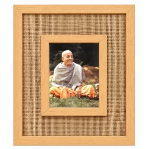 Srila Prabhupada Laminated Jute Wall Photo Frame, 14 X 16 Inch (F174393)
