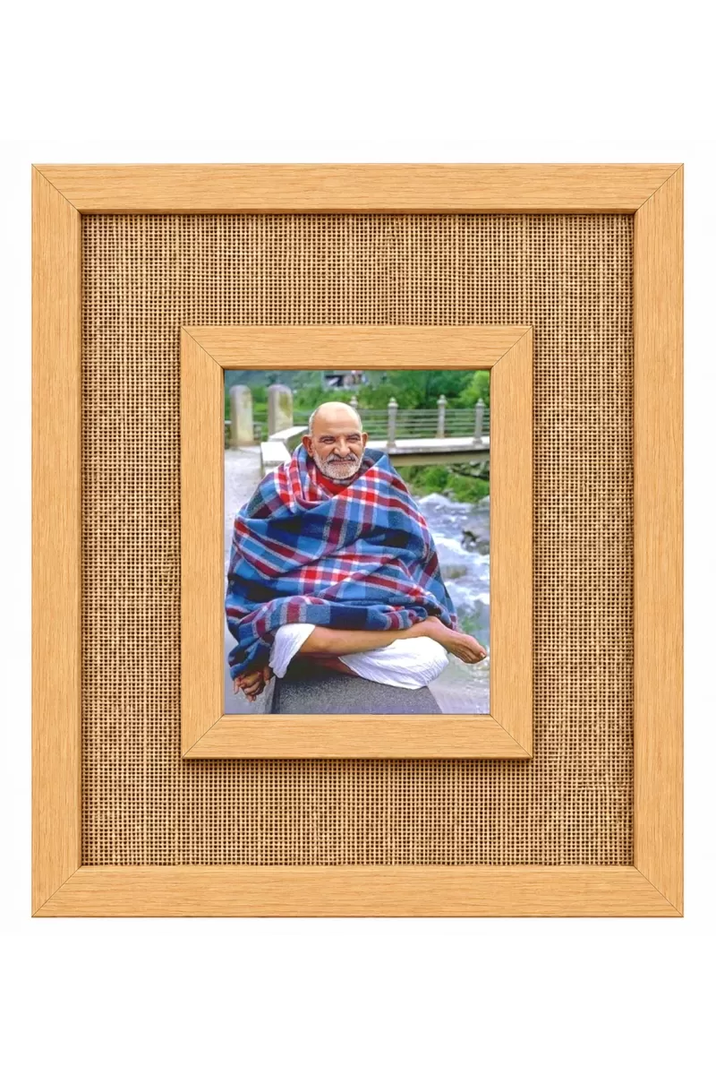 Neem Karoli Baba Laminated Jute Wall Photo Frame, 14 X 16 Inch (F174994)