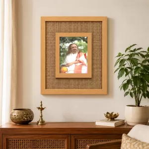 Sri Sri Ravi Shankar Laminated Jute Wall Photo Frame, 14 X 16 Inch (F174380)