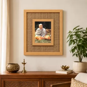 Srila Prabhupada Laminated Jute Wall Photo Frame, 14 X 16 Inch (F174393)