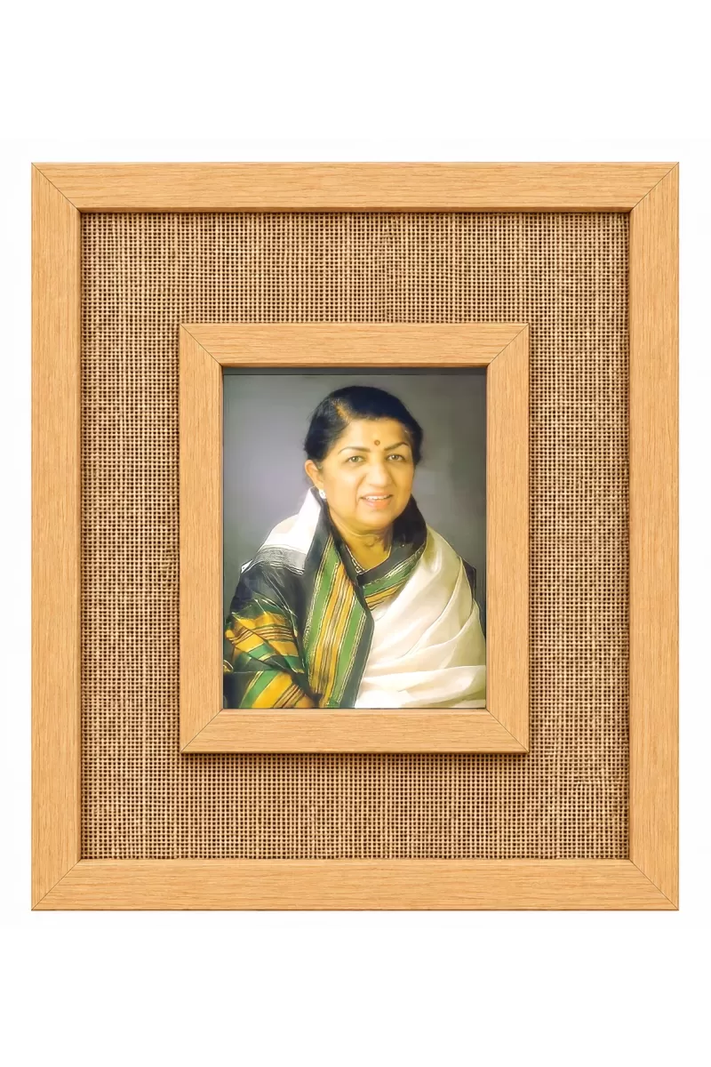 Lata Manjeskar Laminated Jute Wall Photo Frame, 14 X 16 Inch (F175092)