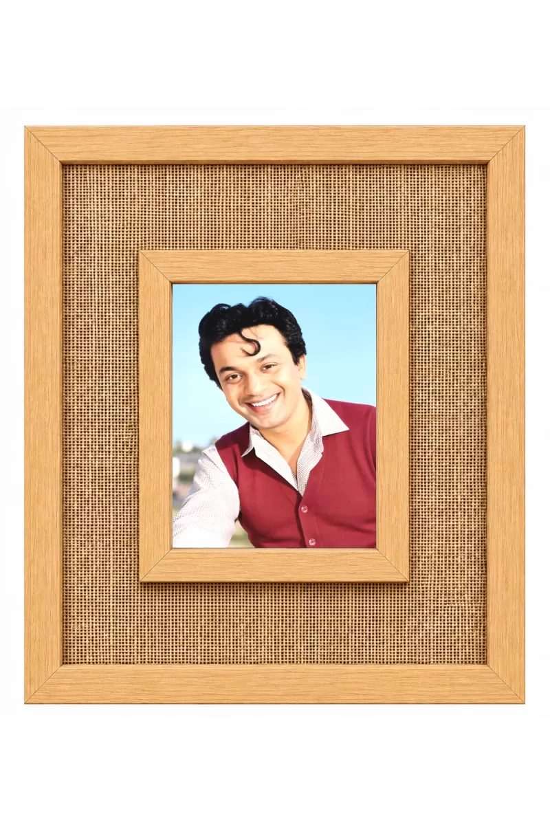 Mahanayak Uttam Kumar Laminated Jute Wall Photo Frame, 14 X 16 Inch (F175102)