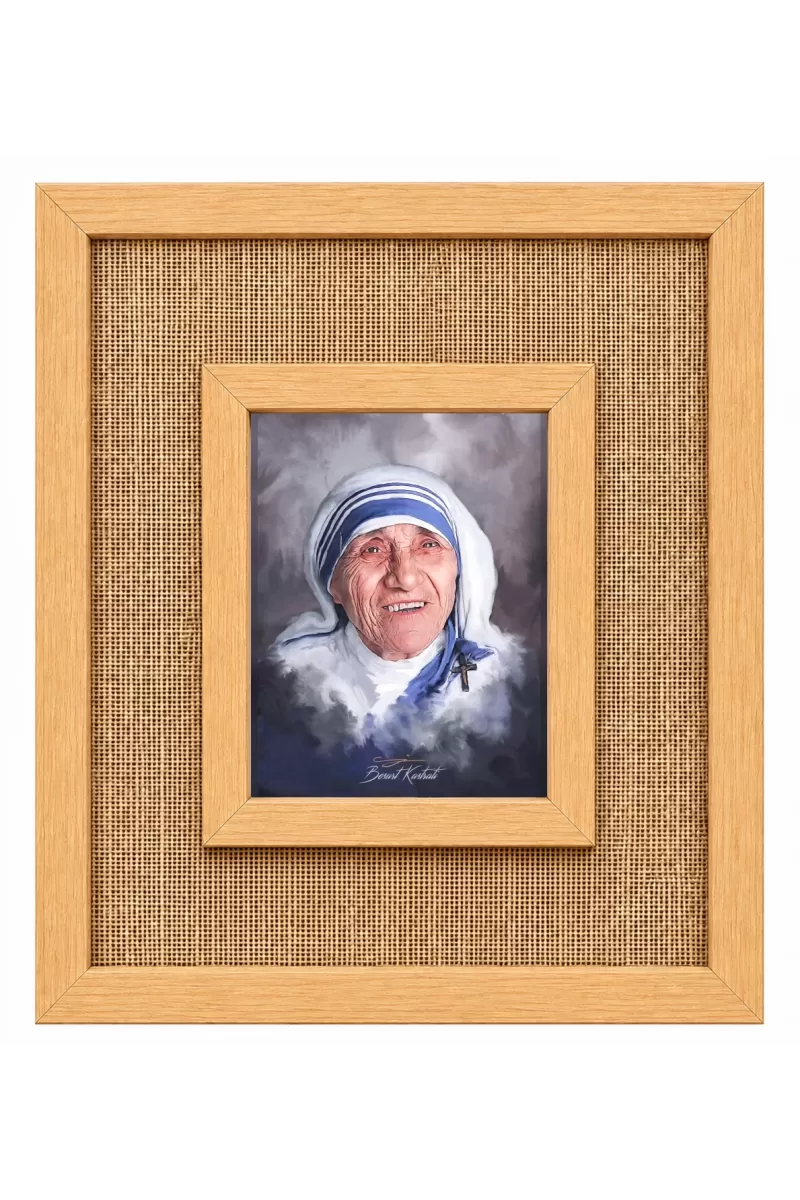 Mother Terassa Laminated Jute Wall Photo Frame, 14 X 16 Inch (F175103)