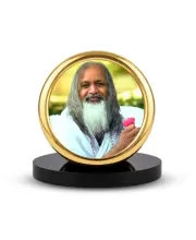 Car Desk/Table Top Maharishi Mahesh Yogi Metal Golden Photo Stand  2x2 Inches, Compact & Stylish Spiritual Display For Car, Home & Office (Pack Of 1) (F18557)